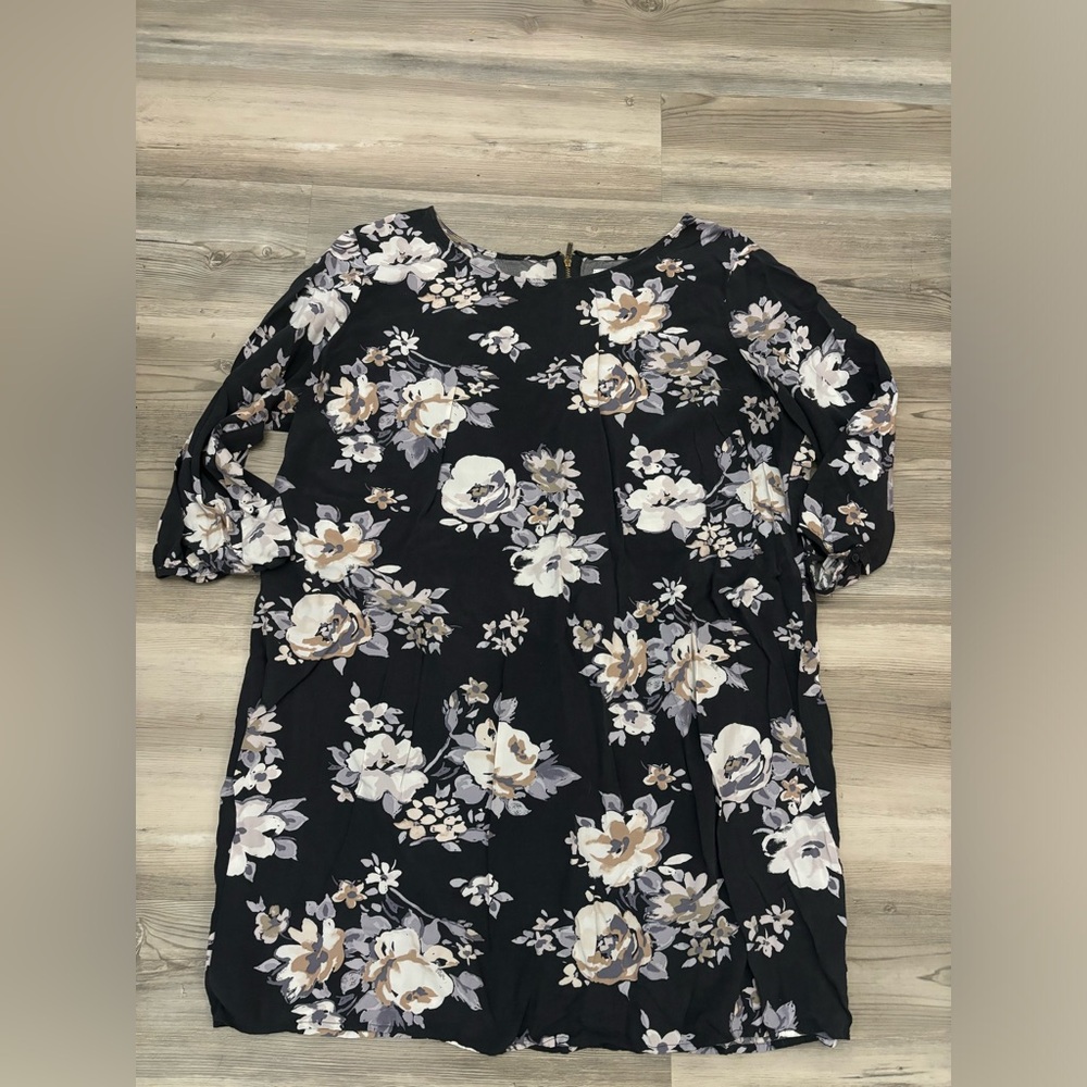 Old Navy Floral Dress  XXL pit to pit 24, length 33